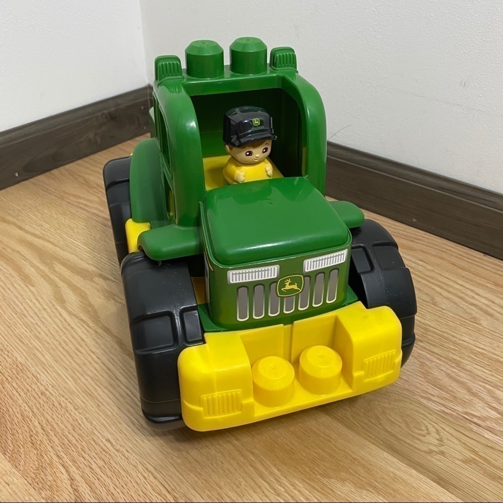 Mega Bloks Transforming Tractor Green Yellow John Deere Building Block Toy